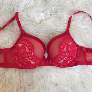 Sexy Red VS Push Up Bra NWOT
